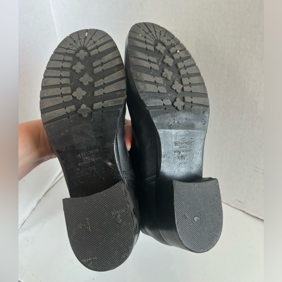 Valentino Garavani rockstud moto engineer ankle boots black stud - Picture 11 of 14